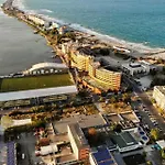 у моря Апартаменты *