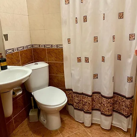 아파트 Flat Near The Sea 포마리