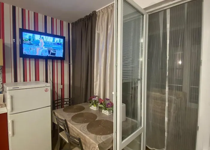 Apartment Flat Near The Sea *